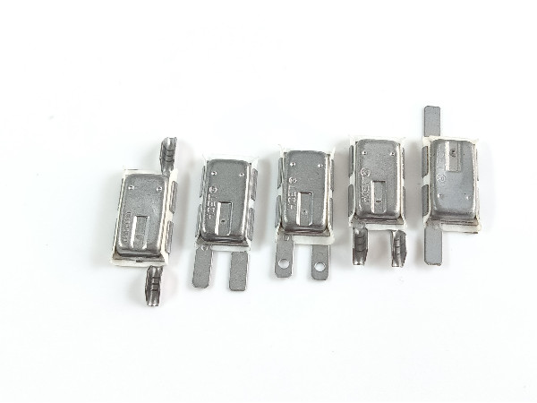 直流電機過熱問題如何解決-HC01溫度開關(guān)案例