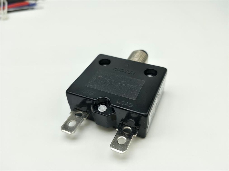 電流過載保護(hù)器